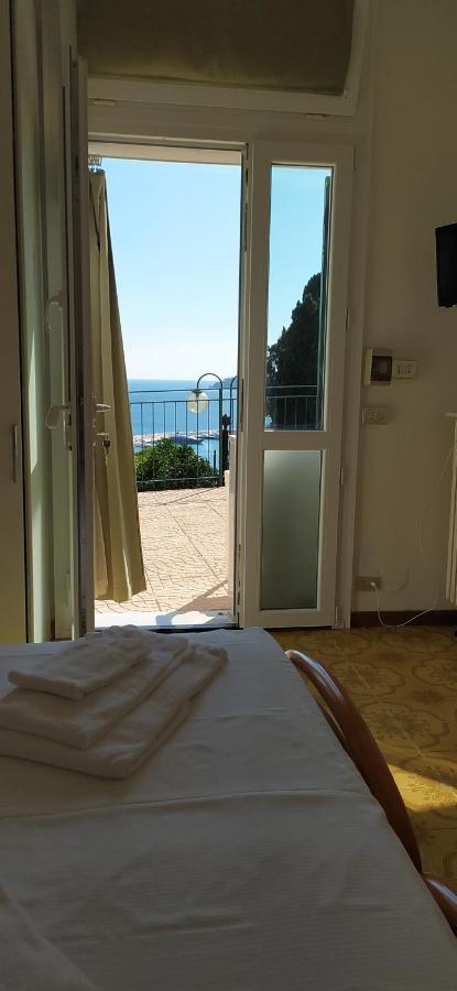 B&B Oasi Regina Pacis Santa Margherita Ligure Exterior photo